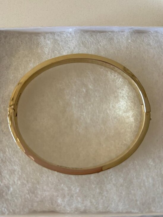 Coach Kissing C Hinged Bangle Bracelet Gold-Tone w/Cream Enamel, Crystal Accents - Picture 3 of 6